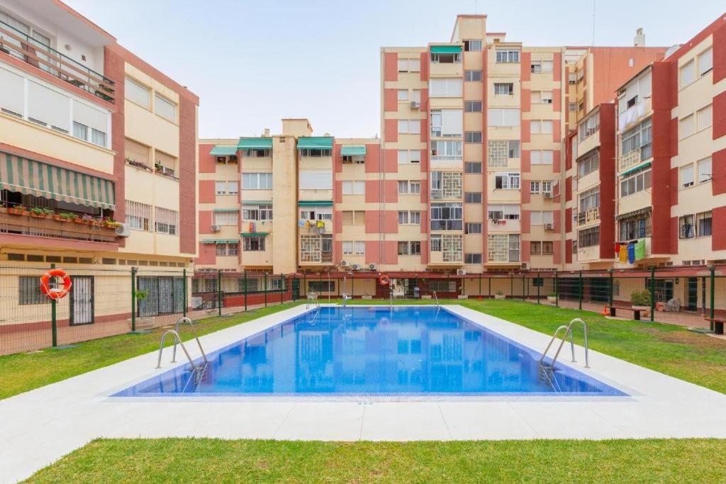 Love Home - Recien Reformado, Piscina, Playa A 10 Minutos, Centro A 5 Minutos Torremolinos Exterior foto